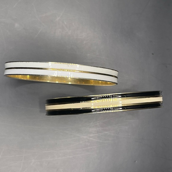Vintage Black and White Enamel Gold Tone Bangle Bracelets - Picture 1 of 12